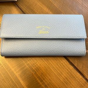 Gucci Pebble Grain Clutch Light Blue